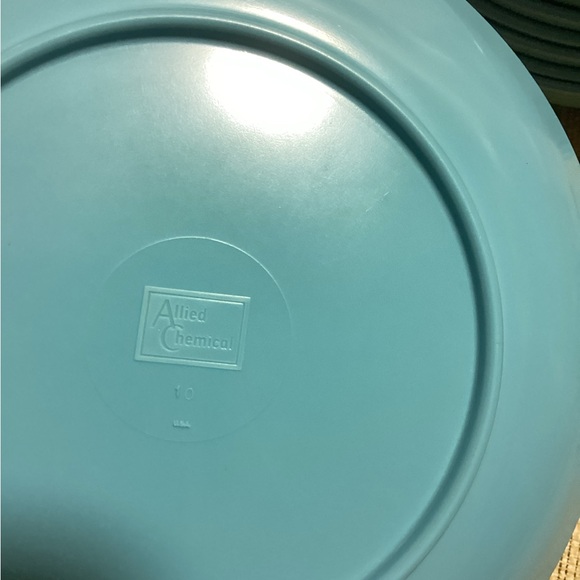 Vintage Melamine Vibrant Blue Dinnerware Set Bowls Dessert Plates ,Mugs - Picture 9 of 9